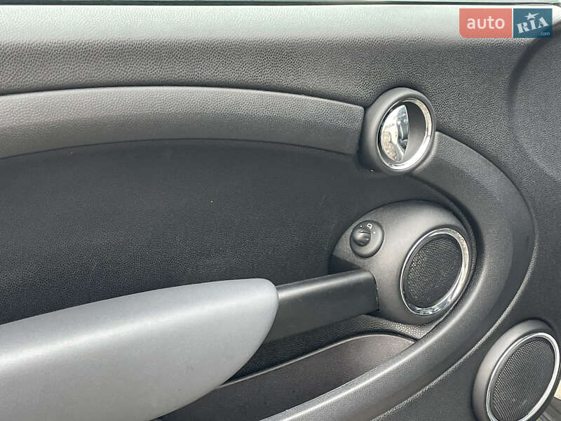 Хэтчбек MINI Cooper 2011 в Киеве фото 25 Хэтчбек MINI Cooper 2011 в Киеве