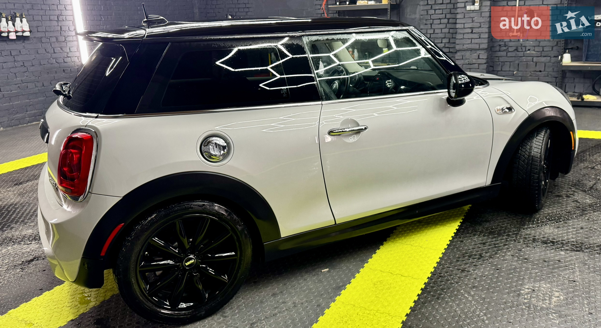 2018 MINI Cooper - мініатюра 3
