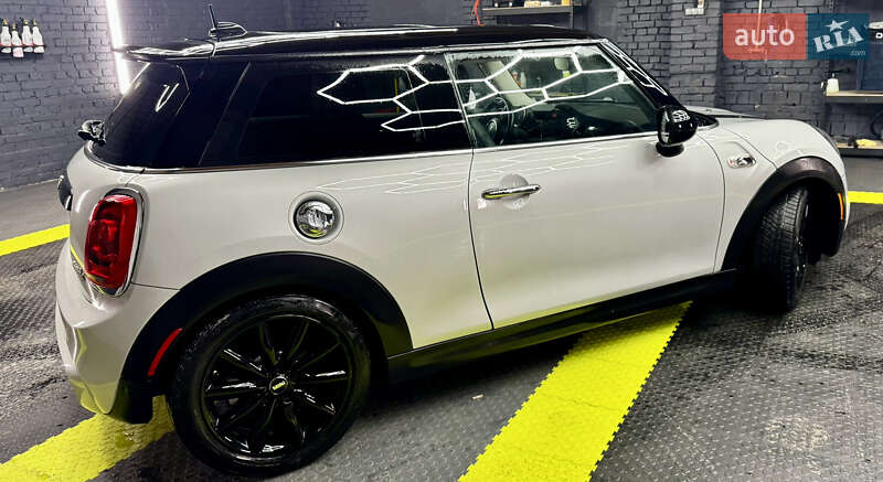 Хэтчбек MINI Cooper 2018 в Киеве