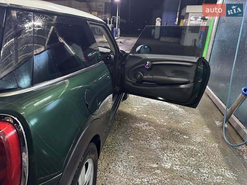 Хэтчбек MINI Cooper 2014 в Киеве фото 8 Хэтчбек MINI Cooper 2014 в Киеве