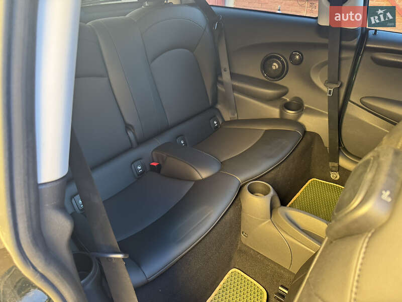 Хэтчбек MINI Cooper 2014 в Киеве фото 17 Хэтчбек MINI Cooper 2014 в Киеве