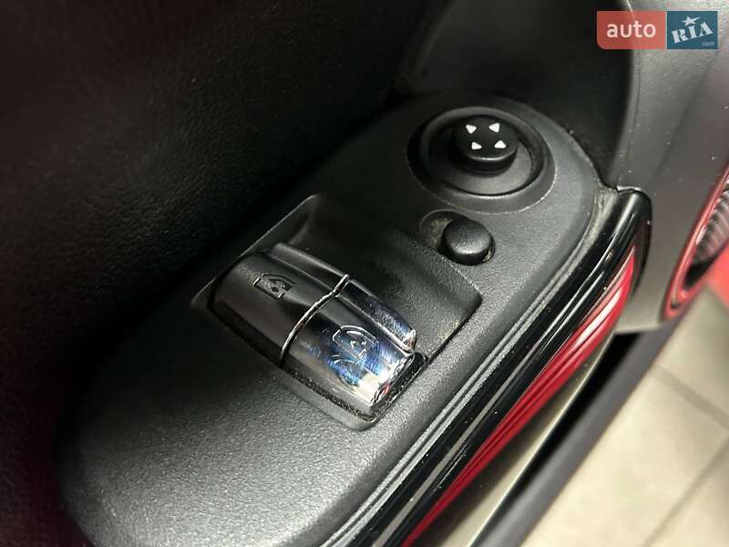 Хэтчбек MINI Cooper 2018 в Киеве фото 20 Хэтчбек MINI Cooper 2018 в Киеве