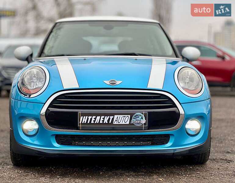 Хэтчбек MINI Cooper 2016 в Киеве