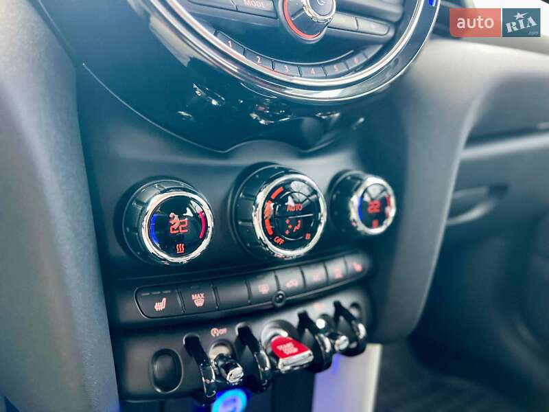 Хэтчбек MINI Cooper 2016 в Киеве