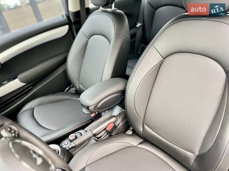 Хэтчбек MINI Cooper 2016 в Киеве