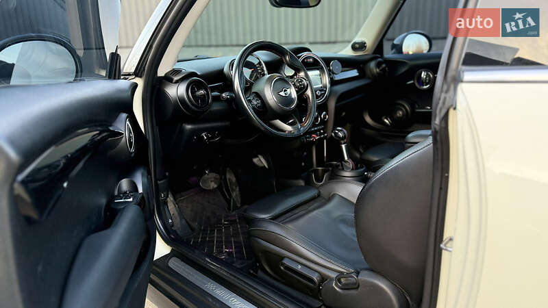 Хэтчбек MINI Cooper 2019 в Житомире фото 9 Хэтчбек MINI Cooper 2019 в Житомире