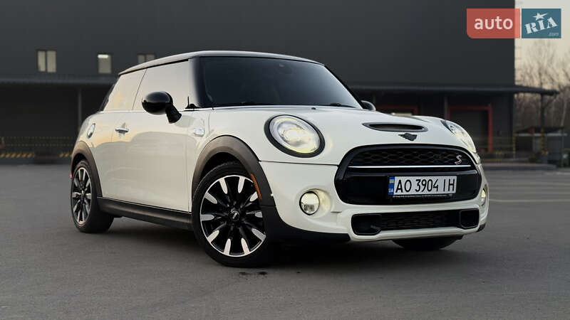 Хэтчбек MINI Cooper 2019 в Житомире фото 2 Хэтчбек MINI Cooper 2019 в Житомире
