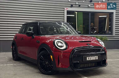 Хэтчбек MINI Cooper 2023 в Киеве