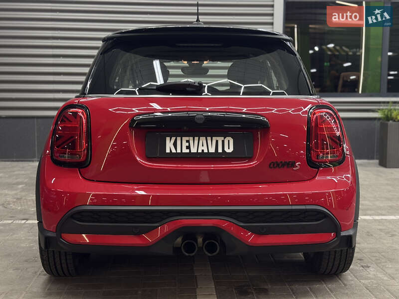 Хэтчбек MINI Cooper 2023 в Киеве