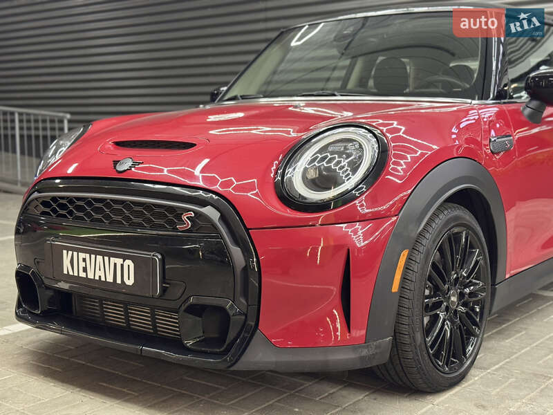 Хэтчбек MINI Cooper 2023 в Киеве