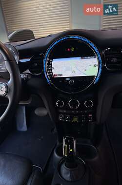 Хэтчбек MINI Cooper 2022 в Хмельницком