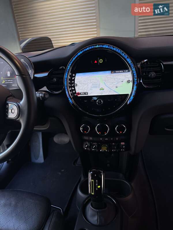 Хэтчбек MINI Cooper 2022 в Хмельницком