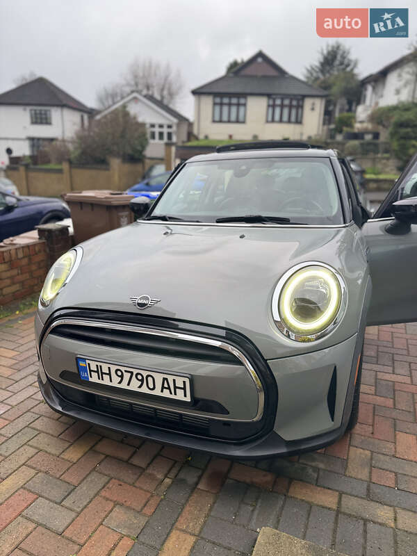 Хэтчбек MINI Cooper 2021 в Одессе