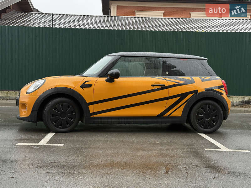 Хэтчбек MINI Cooper 2016 в Киеве