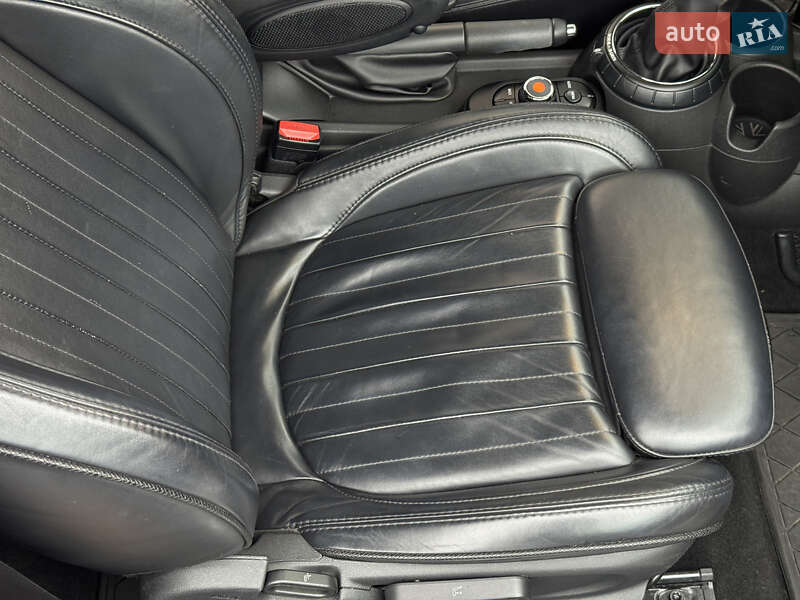 Хэтчбек MINI Cooper 2016 в Киеве