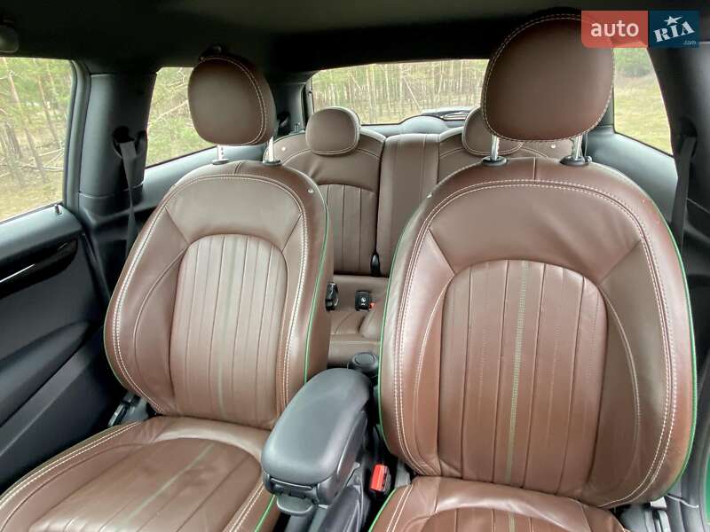 Хэтчбек MINI Cooper 2019 в Киеве