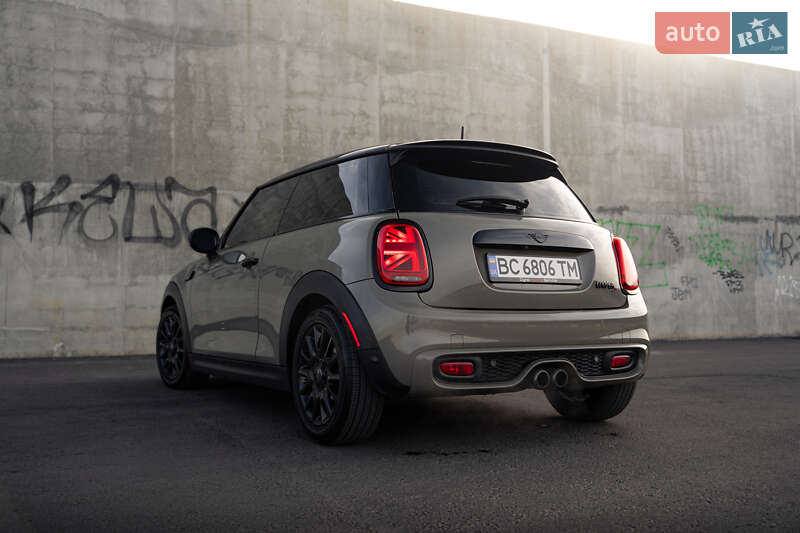 Хэтчбек MINI Cooper 2018 в Киеве