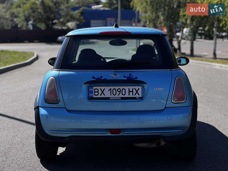 Хетчбек MINI Cooper 2004 в Смілі