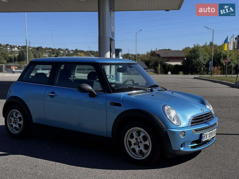Хетчбек MINI Cooper 2004 в Смілі