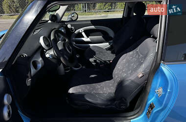 Хетчбек MINI Cooper 2004 в Смілі