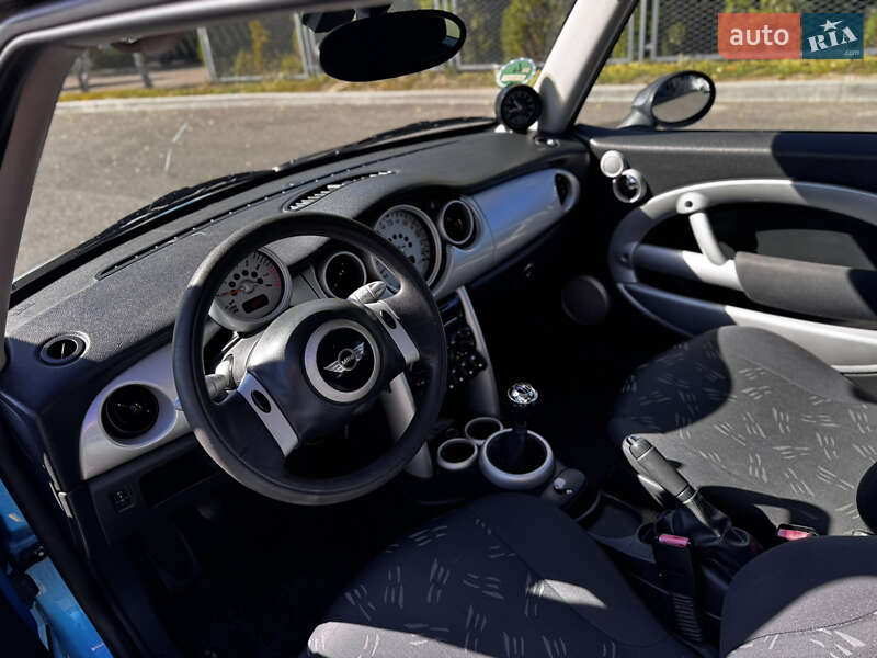 Хетчбек MINI Cooper 2004 в Смілі