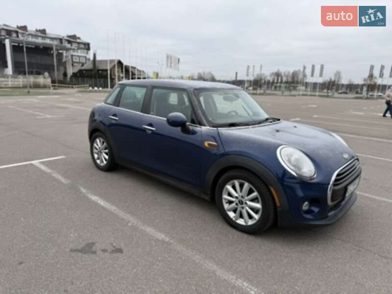 Хэтчбек MINI Cooper 2014 в Киеве