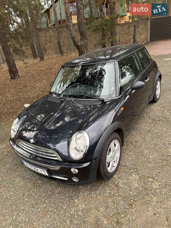 Хетчбек MINI Cooper 2003 в Києві