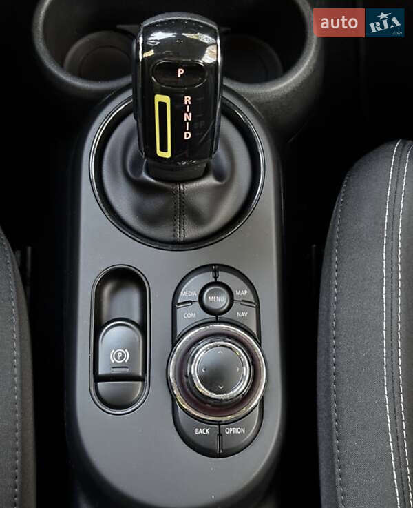 Хэтчбек MINI Cooper 2022 в Киеве