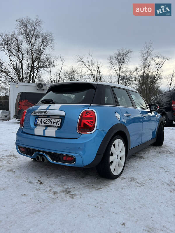 Хэтчбек MINI Cooper 2017 в Черкассах