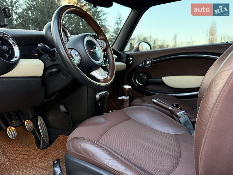 Хэтчбек MINI Cooper 2008 в Ладыжине