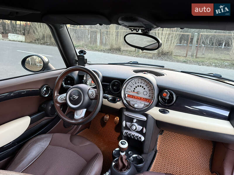 Хэтчбек MINI Cooper 2008 в Ладыжине