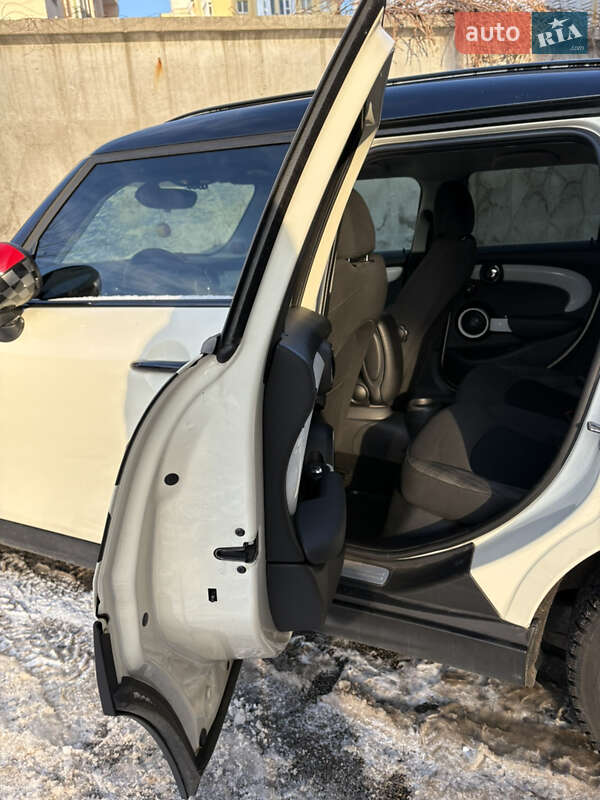 Хэтчбек MINI Cooper 2015 в Киеве
