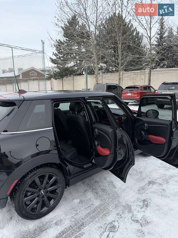 Хэтчбек MINI Cooper 2016 в Днепре