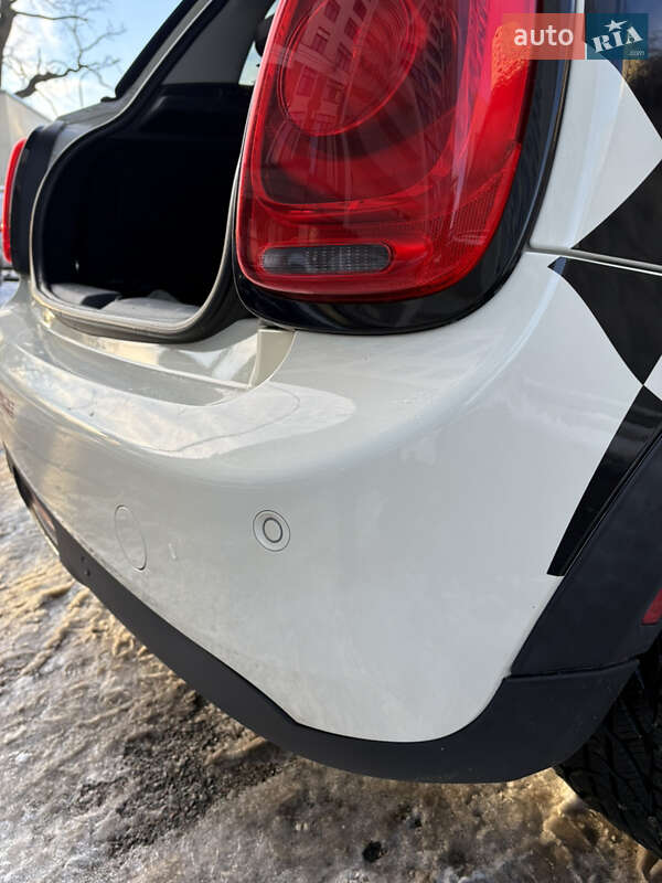 Хэтчбек MINI Cooper 2015 в Киеве