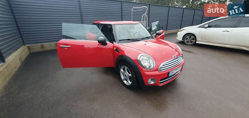 Хетчбек MINI Cooper 2010 в Житомирі