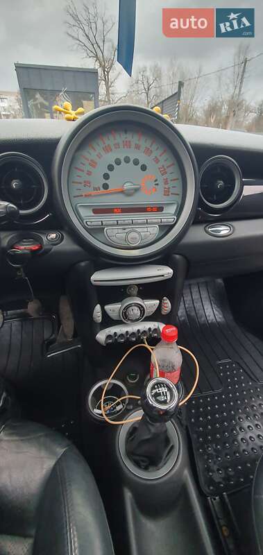 Хетчбек MINI Cooper 2010 в Житомирі