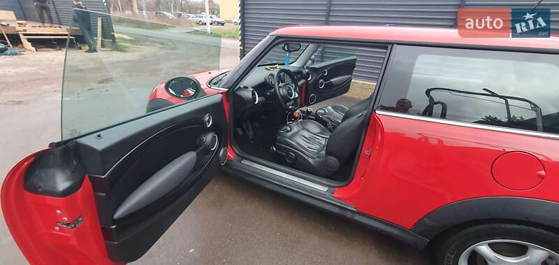 Хетчбек MINI Cooper 2010 в Житомирі
