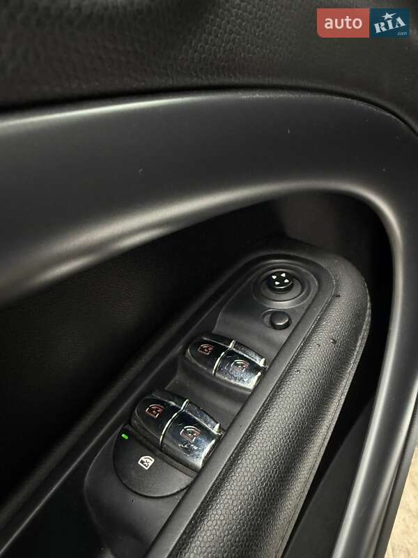 Хэтчбек MINI Cooper 2016 в Сумах