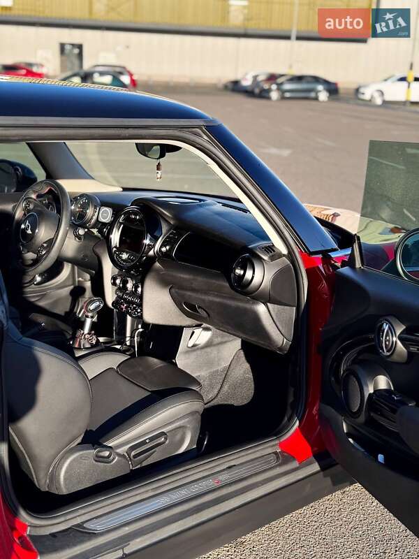 Хэтчбек MINI Cooper 2019 в Киеве фото 13 Хэтчбек MINI Cooper 2019 в Киеве