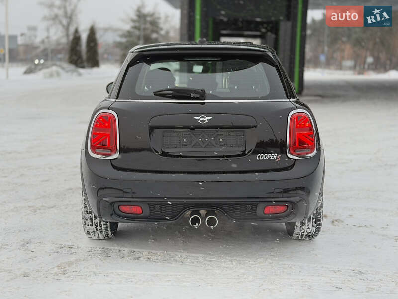 Хэтчбек MINI Cooper 2021 в Киеве
