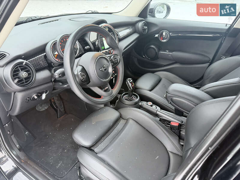 Хэтчбек MINI Cooper 2021 в Киеве