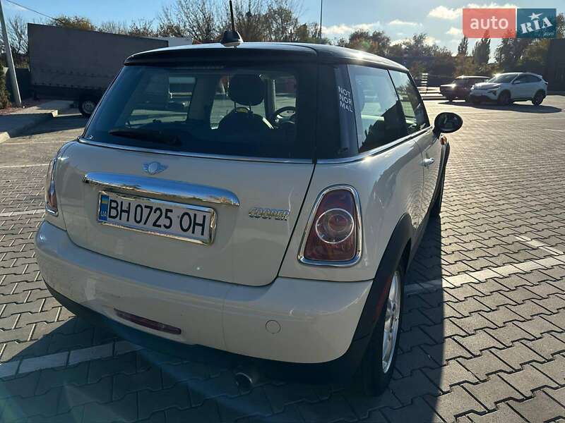 Хэтчбек MINI Cooper 2013 в Одессе