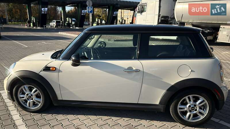 Хэтчбек MINI Cooper 2013 в Одессе