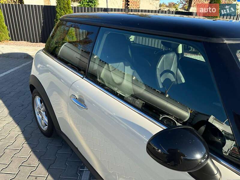 Хэтчбек MINI Cooper 2013 в Одессе