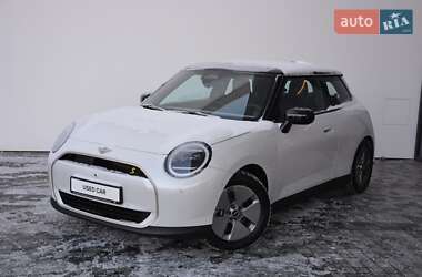 Хэтчбек MINI Cooper 2024 в Киеве