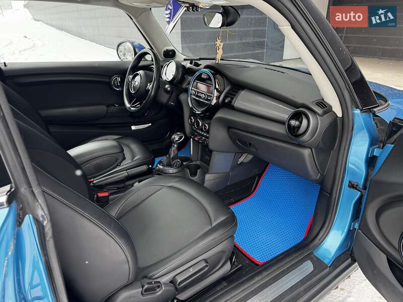 Хэтчбек MINI Cooper 2015 в Киеве