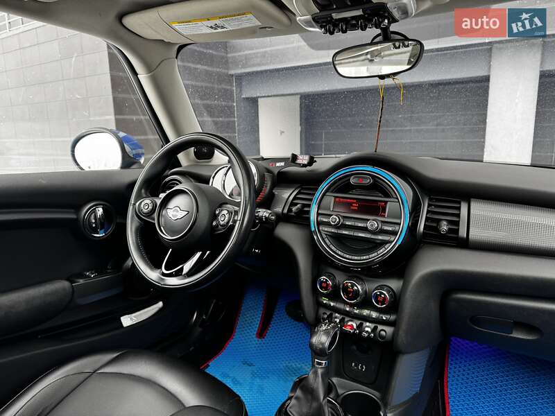 Хэтчбек MINI Cooper 2015 в Киеве
