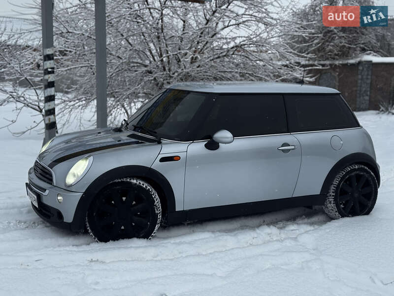 Хетчбек MINI Cooper 2004 в Василькові