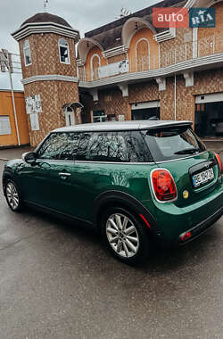 Хэтчбек MINI Cooper 2021 в Киеве