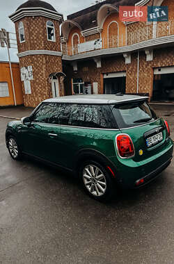 Хэтчбек MINI Cooper 2021 в Киеве